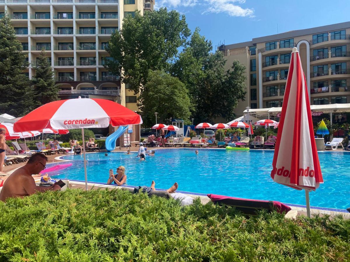 Admiral Plaza A1 Sunny